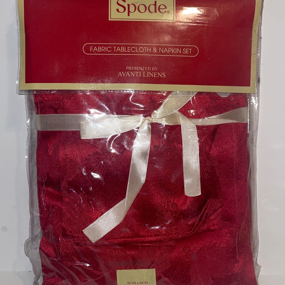 Spode Tablecloth & Napkin Set